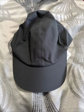 lululemon athletica Gray Fast and Free Running Hat (L/XL)
